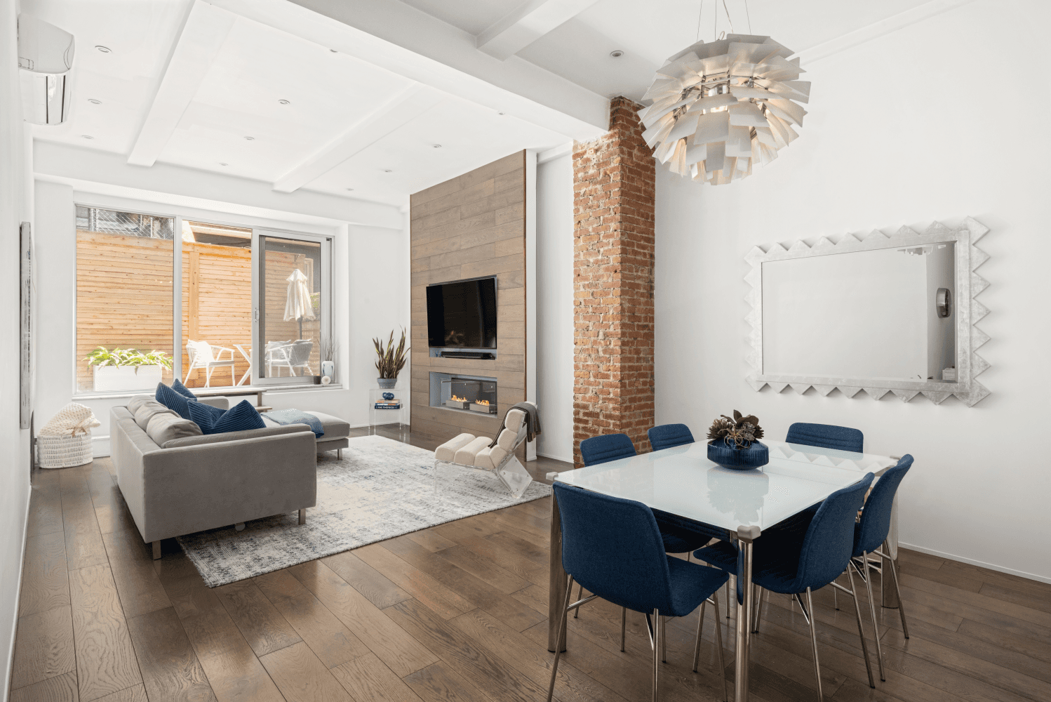 Loft Living with Private Outdoor Space in the Heart of Flatiron Tucked on one of Flatiron's most picturesque, tree lined blocks, this beautifully renovated 1 bedroom amp ; 1 interior ...