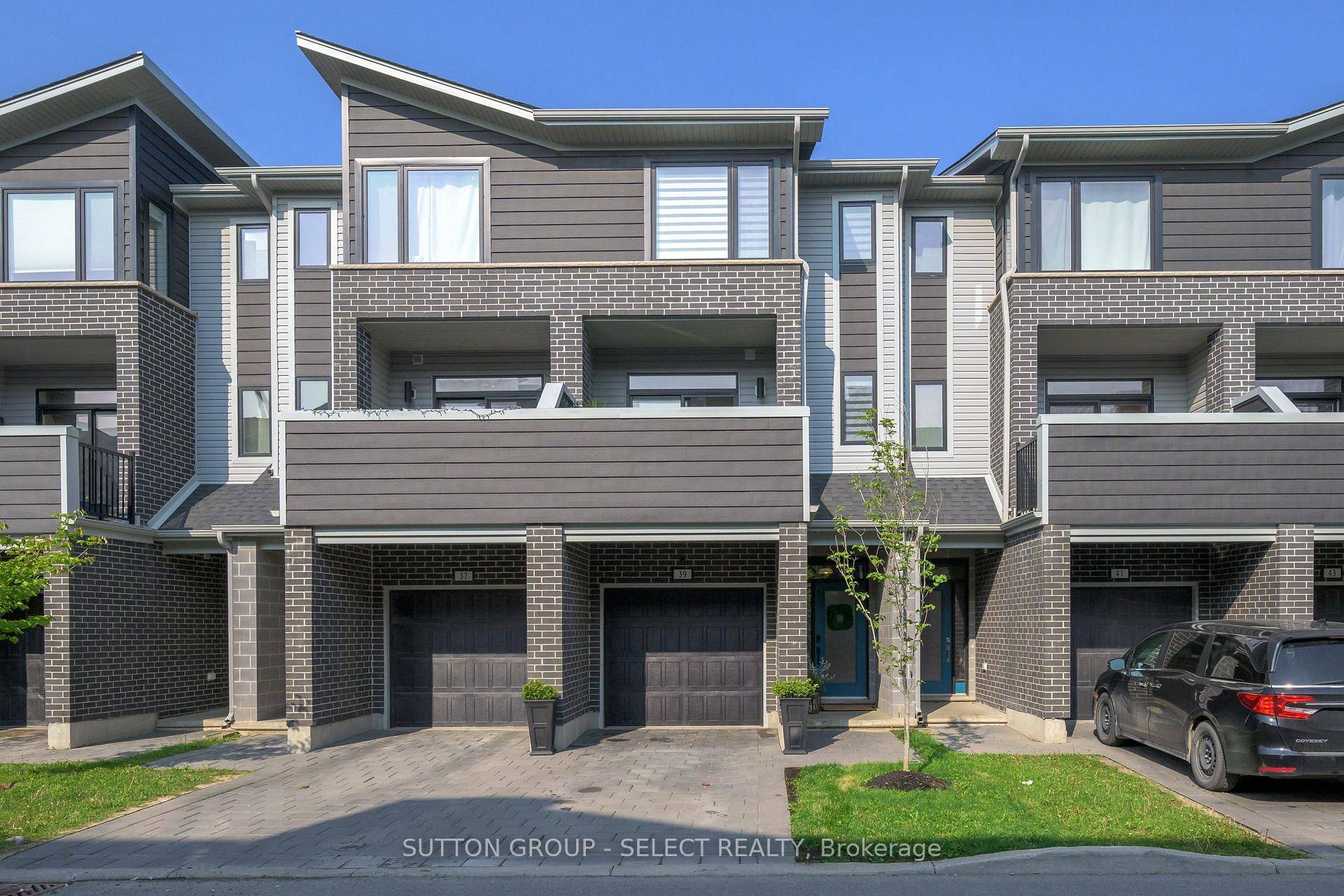Welcome to Unit 39 at 177 Edgevalley Road a true slice of luxury condo paradise !