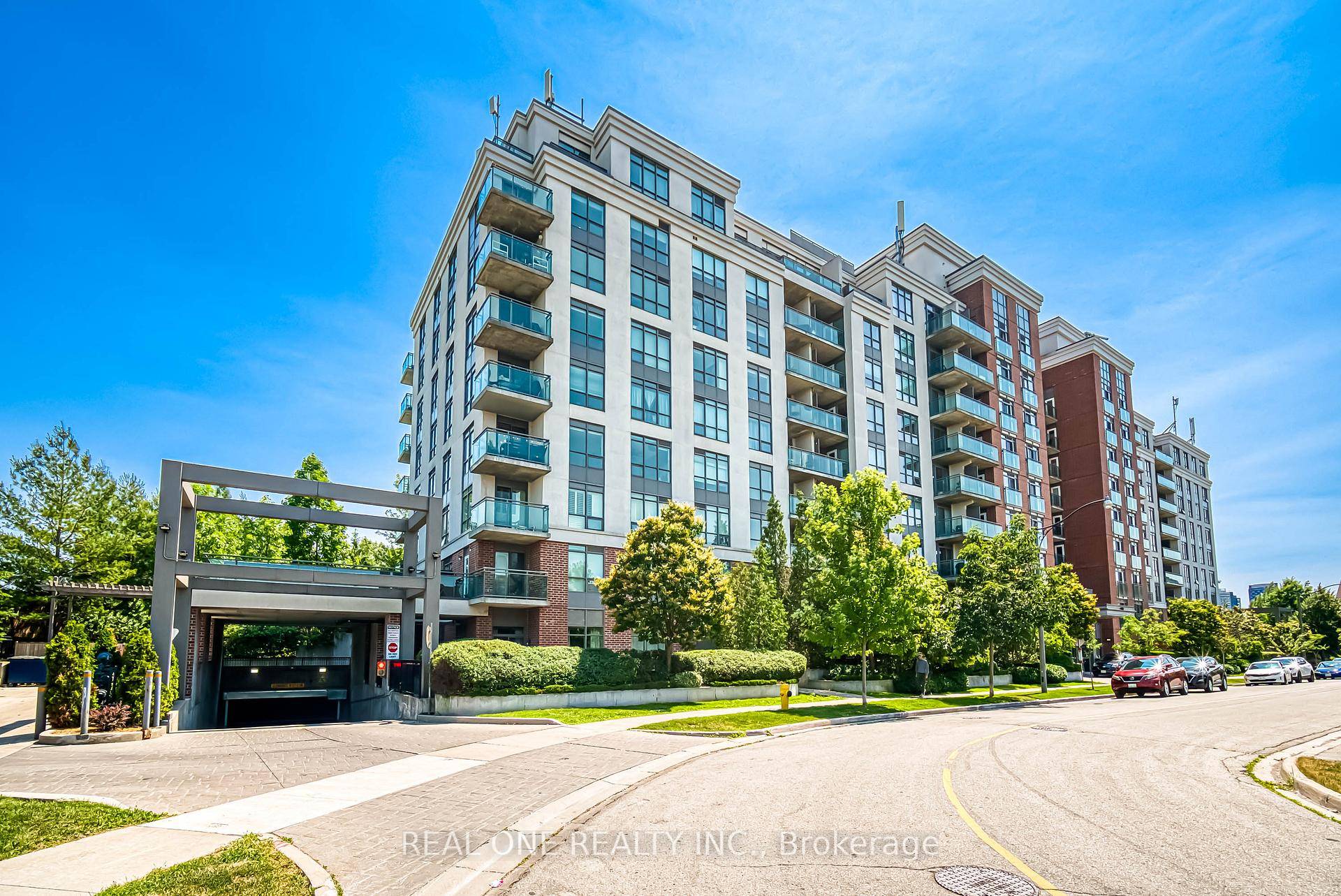 Very Conveniently Located, Cozy 1 Bdrm Unit With Functional Layout, Close To School Bus, Ttc Routes, Future Crosstown Lrt, Shops On Don Mills, Metro, C amp ; C Supermarkets, Lcbo, ...