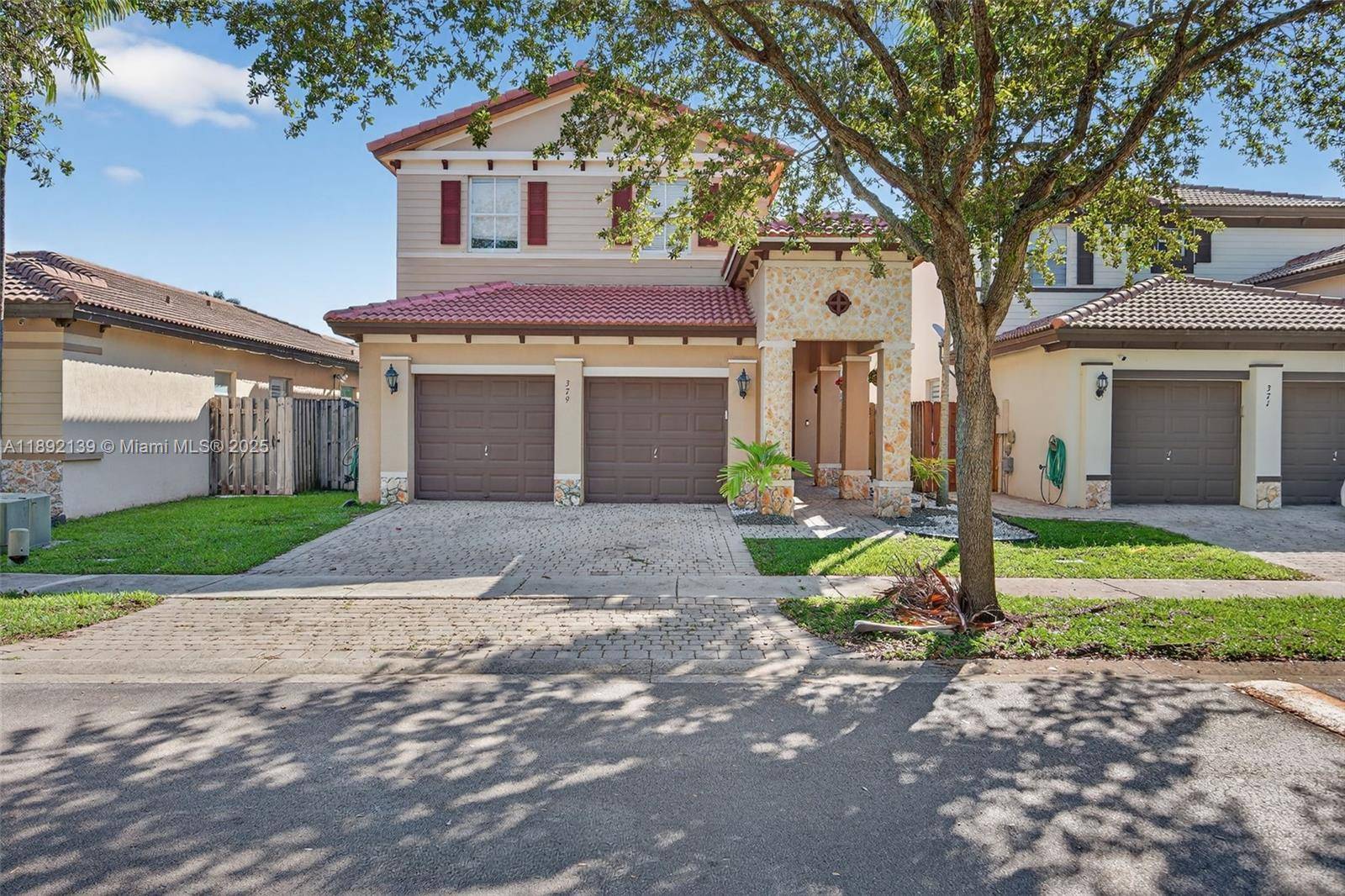 Welcome to this stunning 3 bedroom, 2.