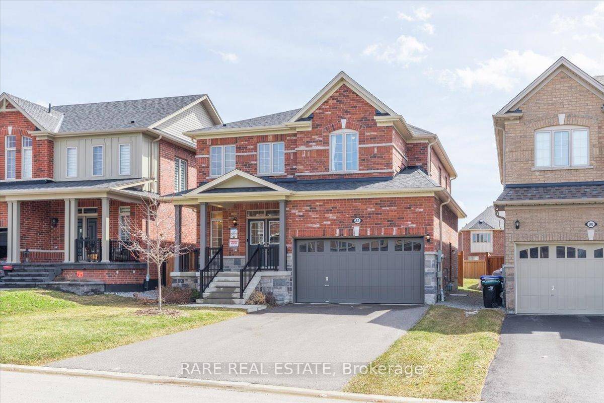 Welcome to 82 Rugman Crescent in Springwater !