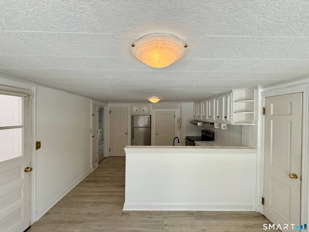 If you were looking for an absolutely prime location on a dead end road just minutes from the vibrant Main Street in Southington, look no further !