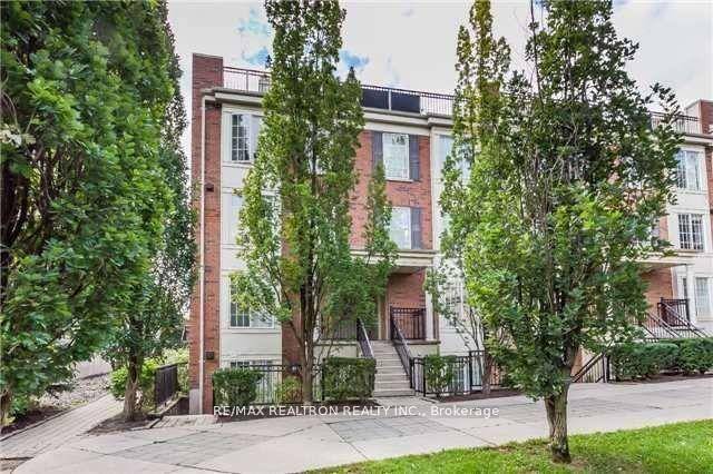 Absolutely Gorgeous End Unit Townhome In The City's Major Hub With Access To 2 Subway Lines.
