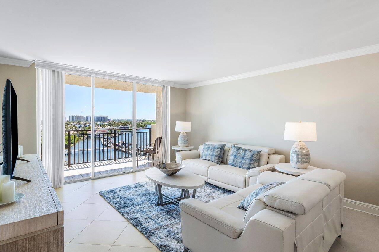 Awesome Ocean to Intracoastal Views !