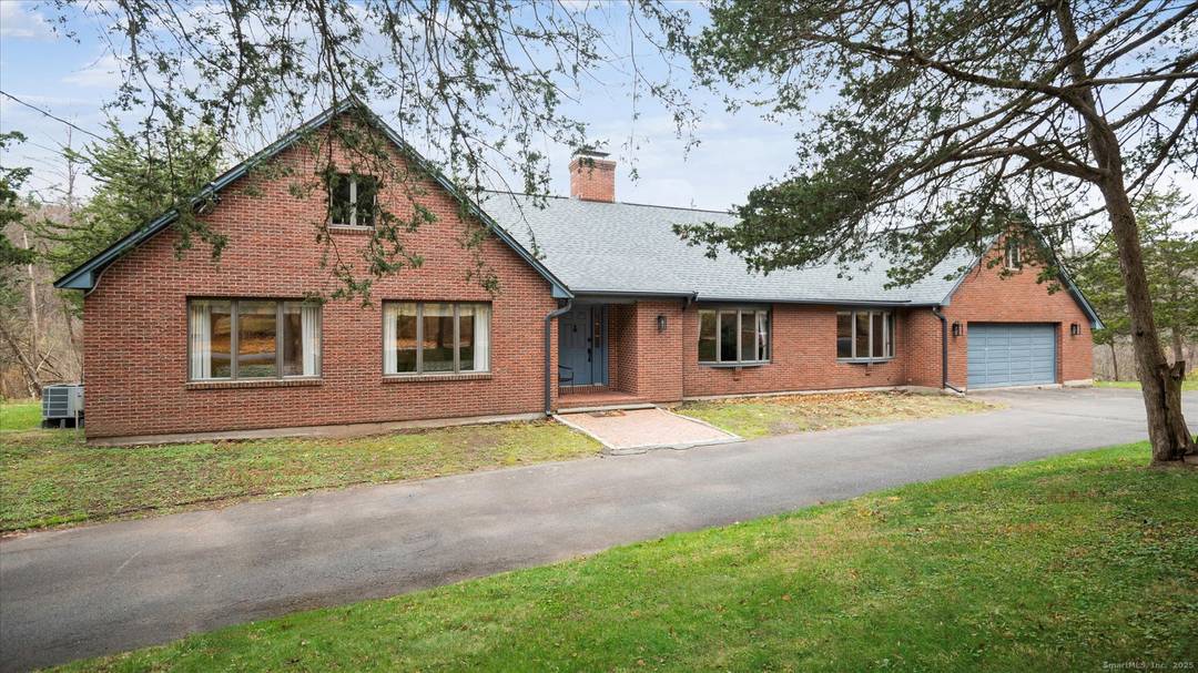 One Level Living at Its Finest Discover the ease and elegance of single story living in this beautifully maintained brick ranch home located at 63 Duncaster Road in Bloomfield, Connecticut.