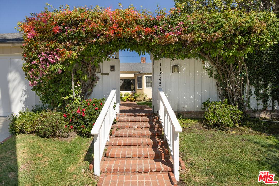 11345 Denair St 3BR Brentwood La