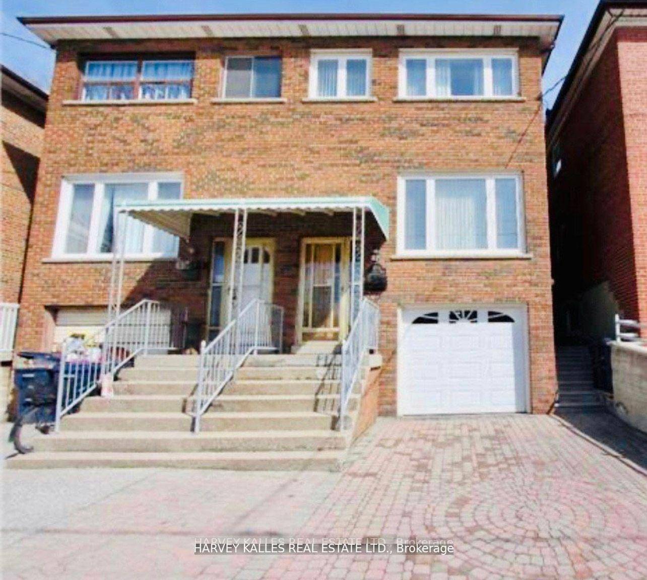 Corsa Italia, one of the most sought after neighbourhoods presents you a spacious two bedroom with office unit on the main level of a well maintained semi detached brick house ...