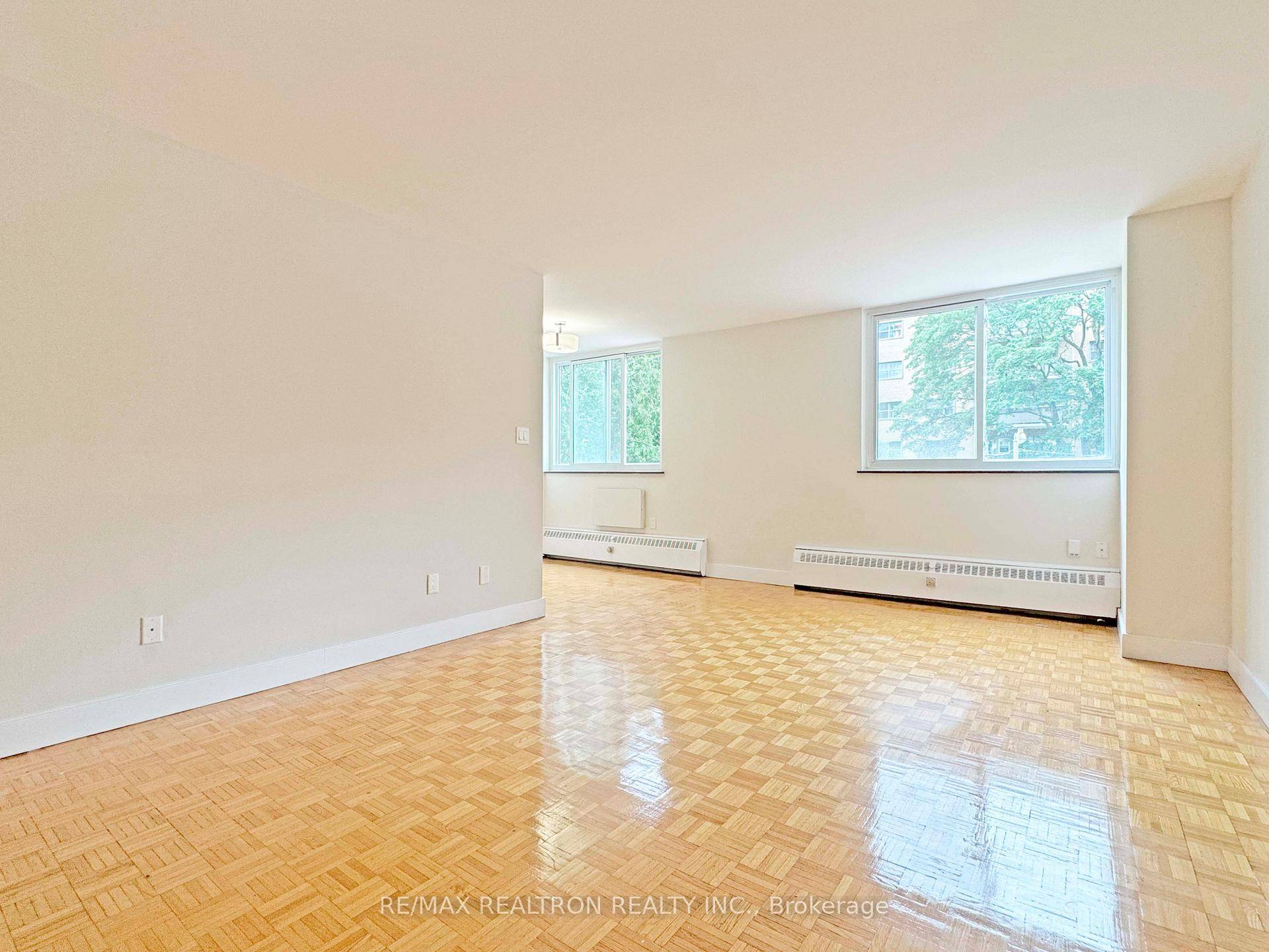 One month free rent on a 12 month lease Welcome to 10 Shallmar Blvd, a distinguished rental building nestled in the heart of Torontos coveted Forest Hill North neighborhood.