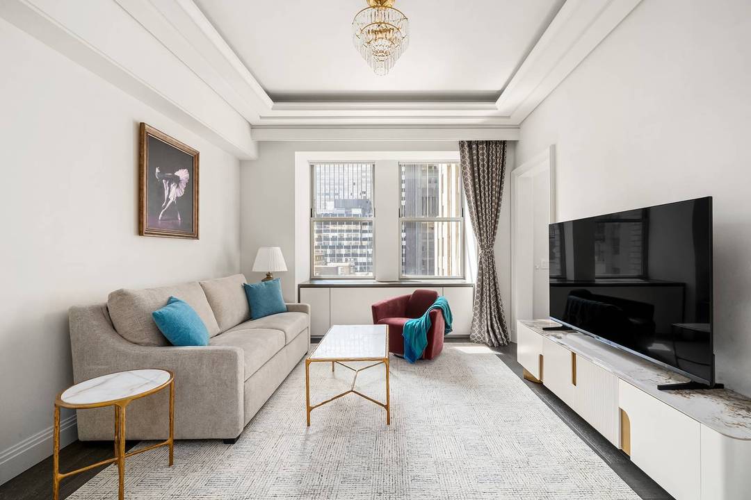 HOLIDAY SPECIAL 1 FREE MONTH with LEASE TERM The Waldorf Astoria Residences in New York offer a rare opportunity to live in one of the city s most iconic landmarks, ...