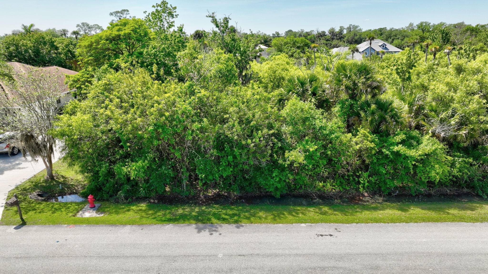 This prime lot, located just moments from White City Park, offers an exceptional opportunity to build your dream home.