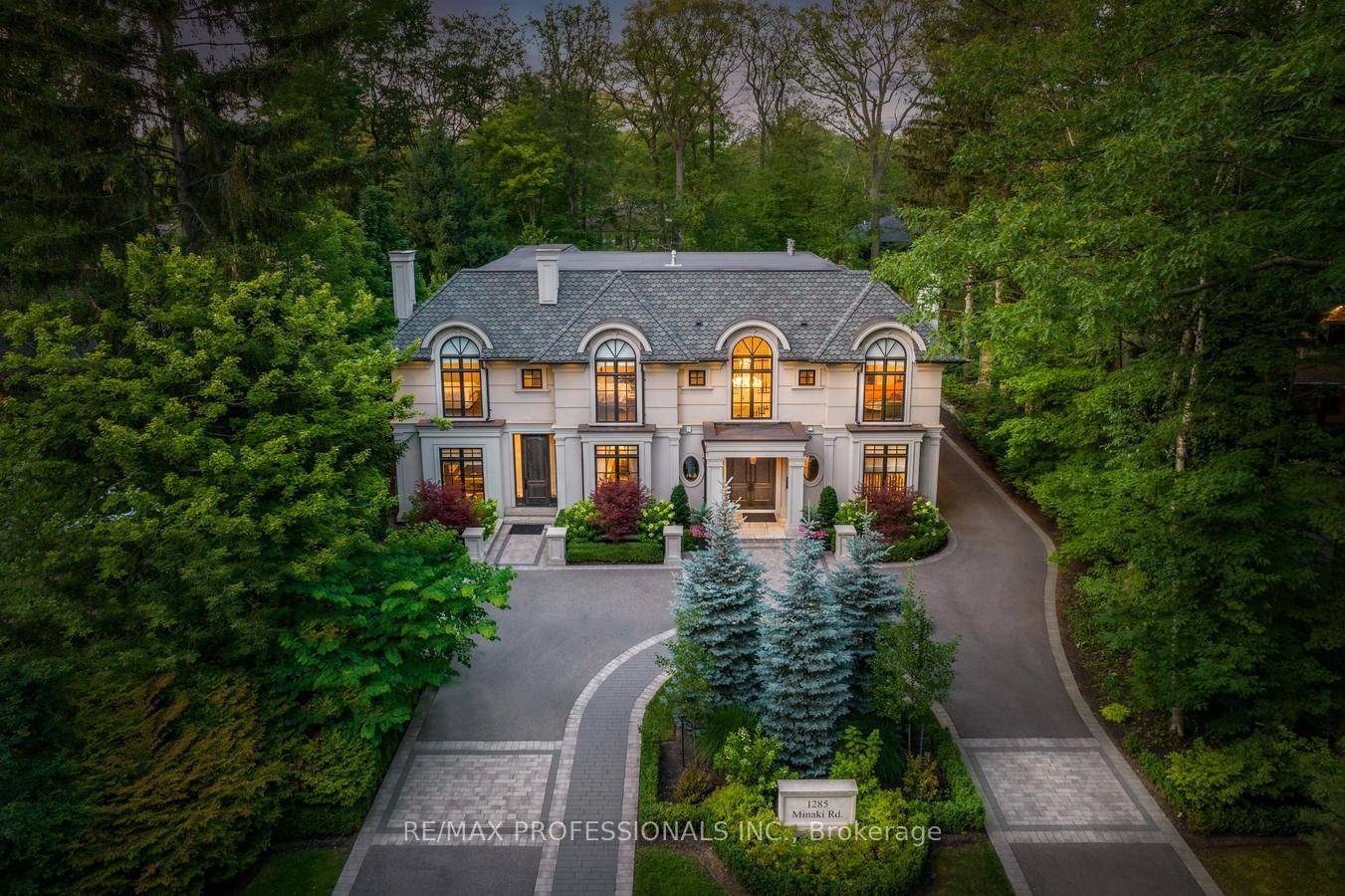 Welcome To One Of The Most Desirable, Majestic French Chateau Homes In Mineola West.