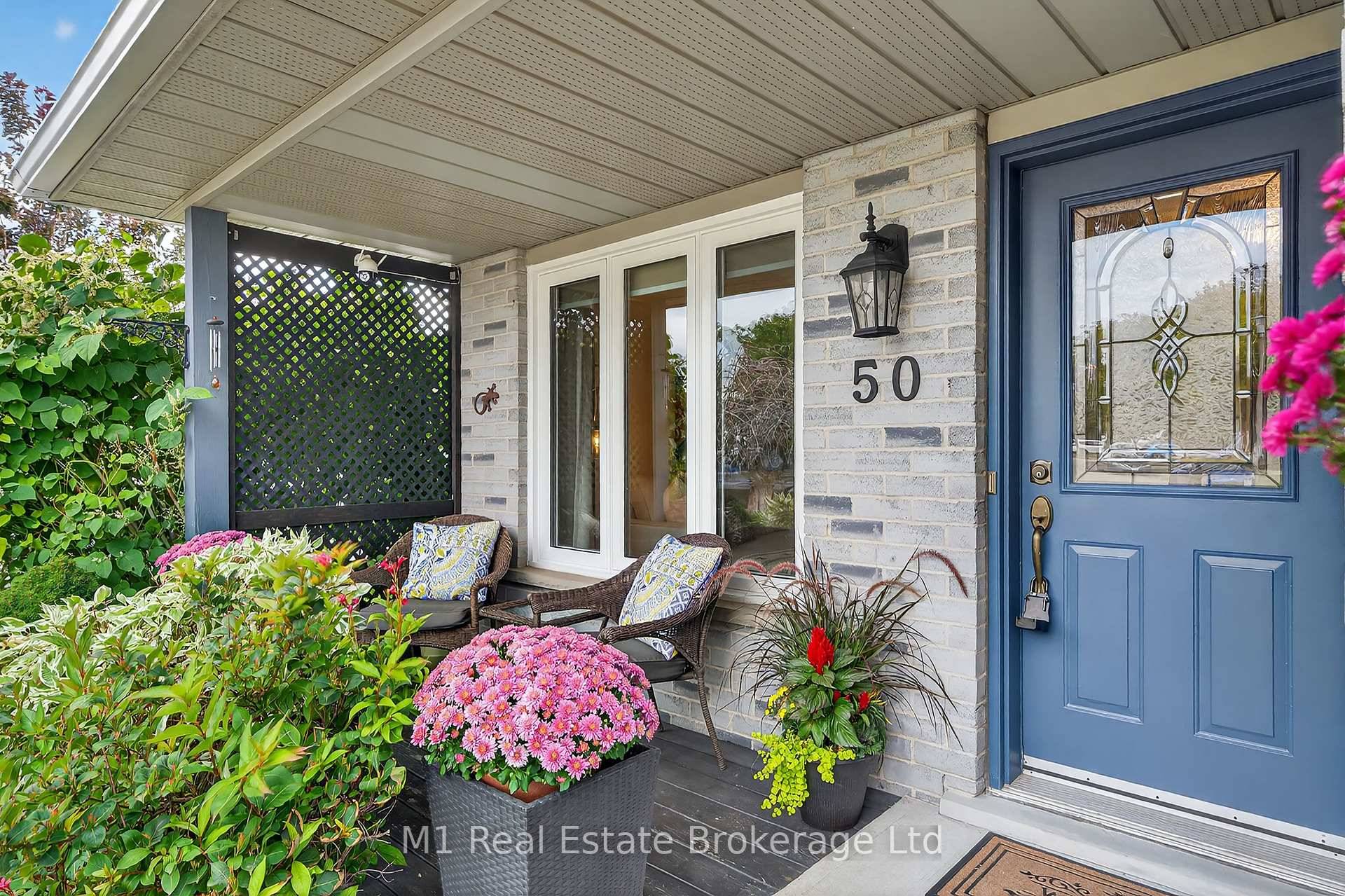 Pull into the driveway of 50 Dyer Court, tucked in the heart of Cambridge's desirable Silver Heights by Hespeler.
