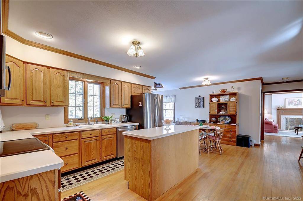 Stunning Home with Space, Style Comfort A Must See !