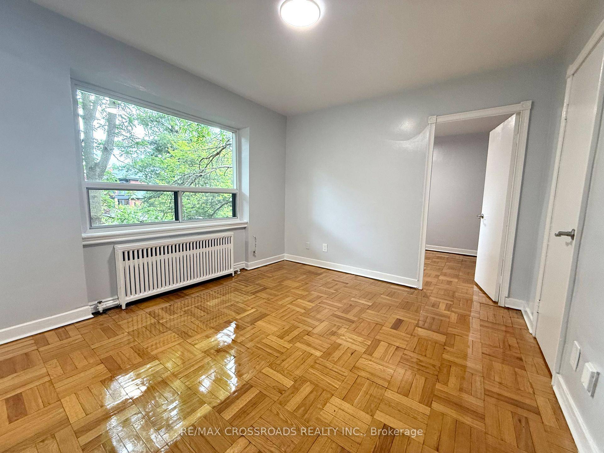 Bright and Sunny Junior 1 bedroom unit on the 2nd floor of 4 Story WalkUP.
