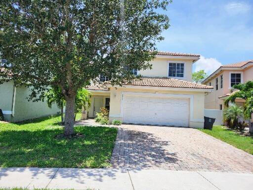 Beautiful Spacious Single Family Home in Waterways community.