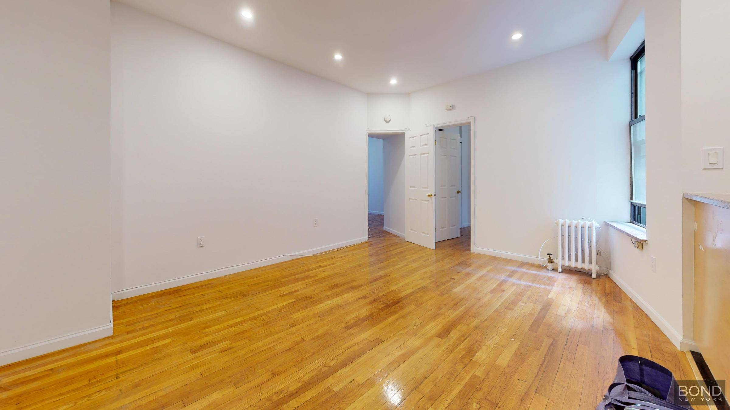 Spacious 2 bedroom apartment in prime East Village.