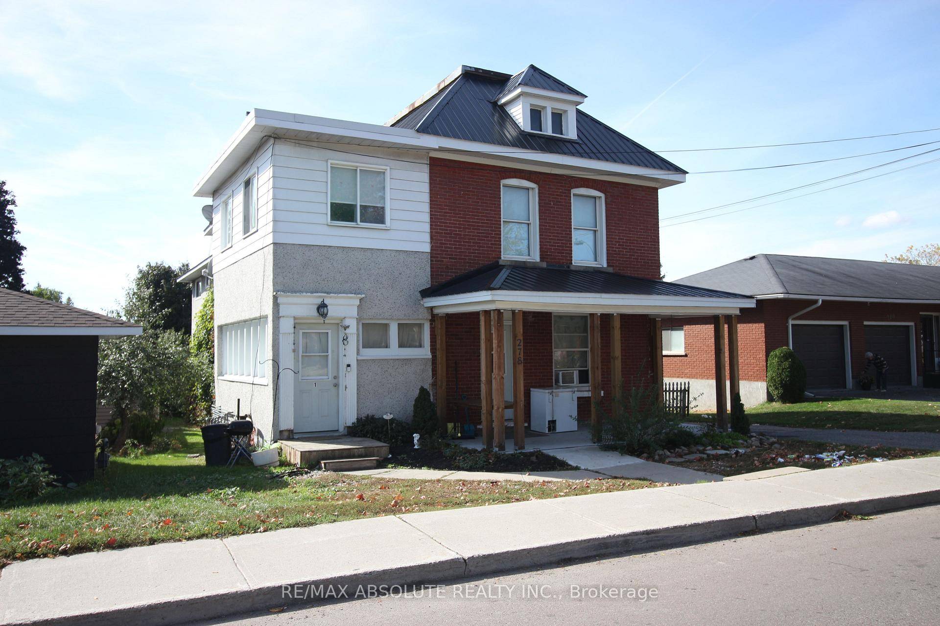 Welcome to 278 Elgin Street West Arnprior !