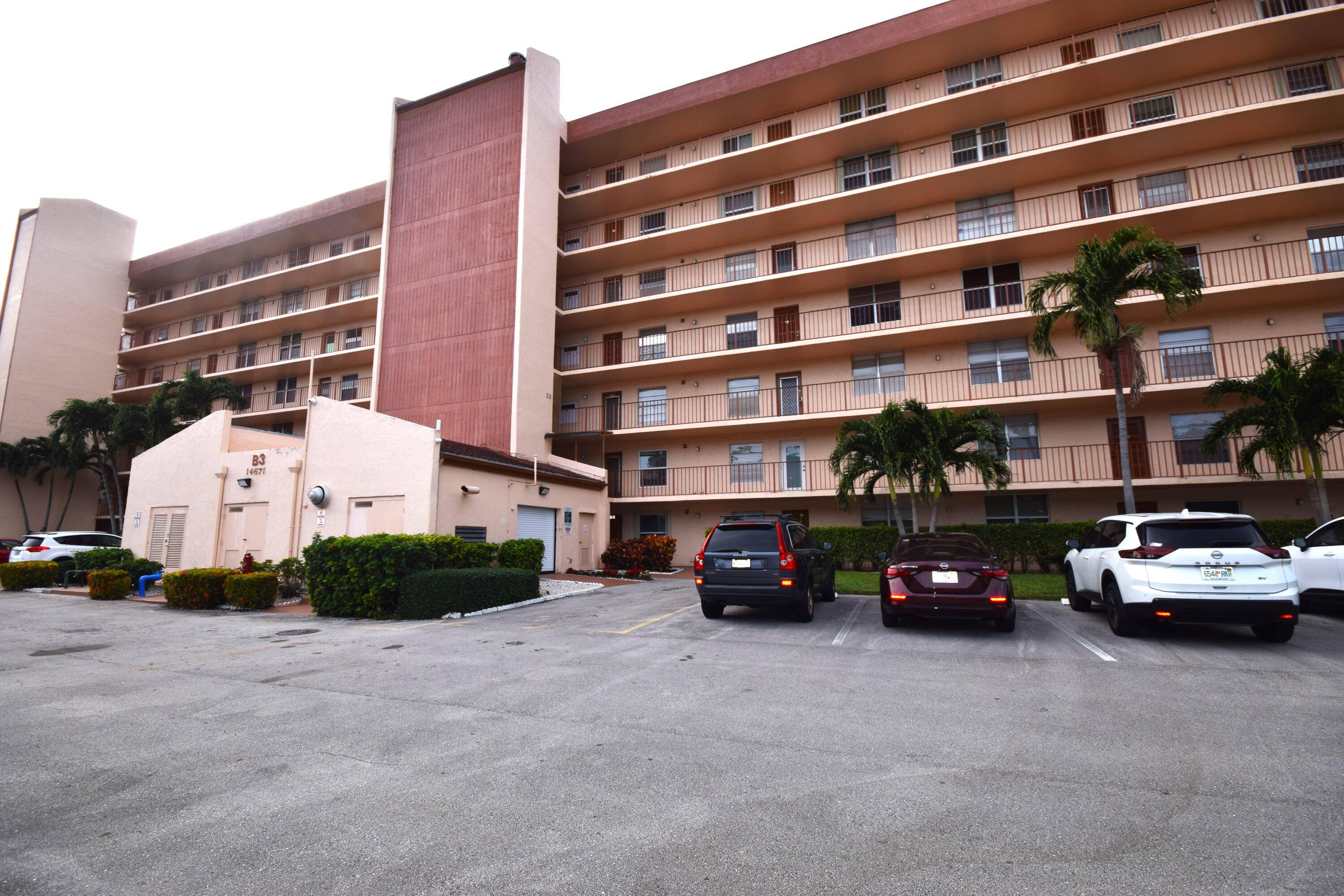 Enjoy lake views from this 6th floor unit in elevator building !