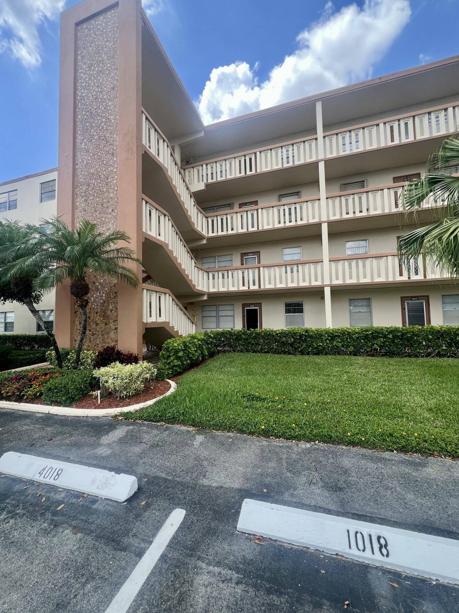 Wake up to peaceful lake views in this charming 1 bedroom, 1.