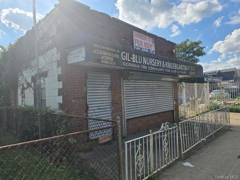 Great Development Opportunity Residential amp ; Commercial Mixed Use This is an excellent opportunity to develop a mixed use property with significant potential.