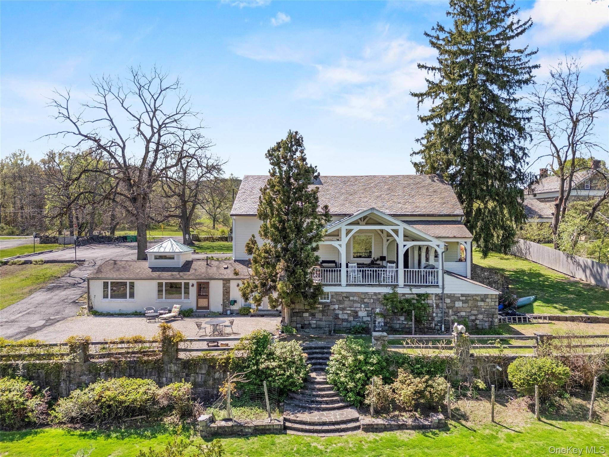 Nestled in the heart of Mountainville, this historic and exceptional carriage house seamlessly blends 1850 s charm with modern amenities.