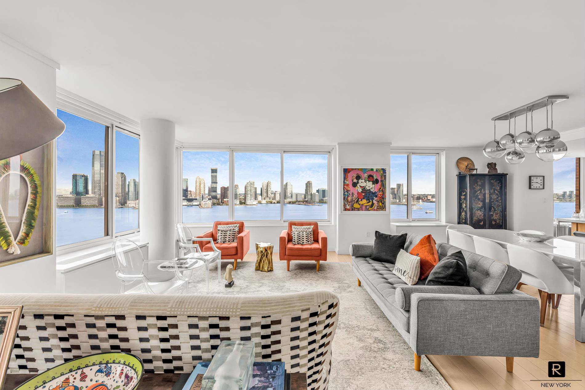 ONE OF A KIND ! High floor 4 bedroom 5.