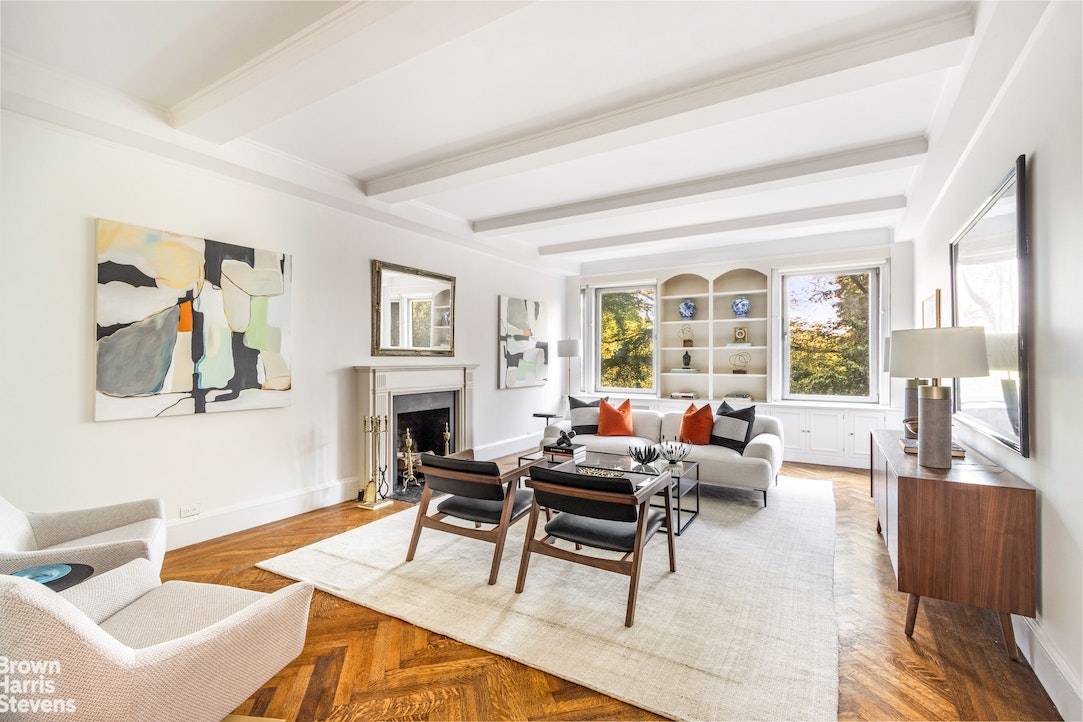 CENTRAL PARK AT YOUR DOORSTEP !