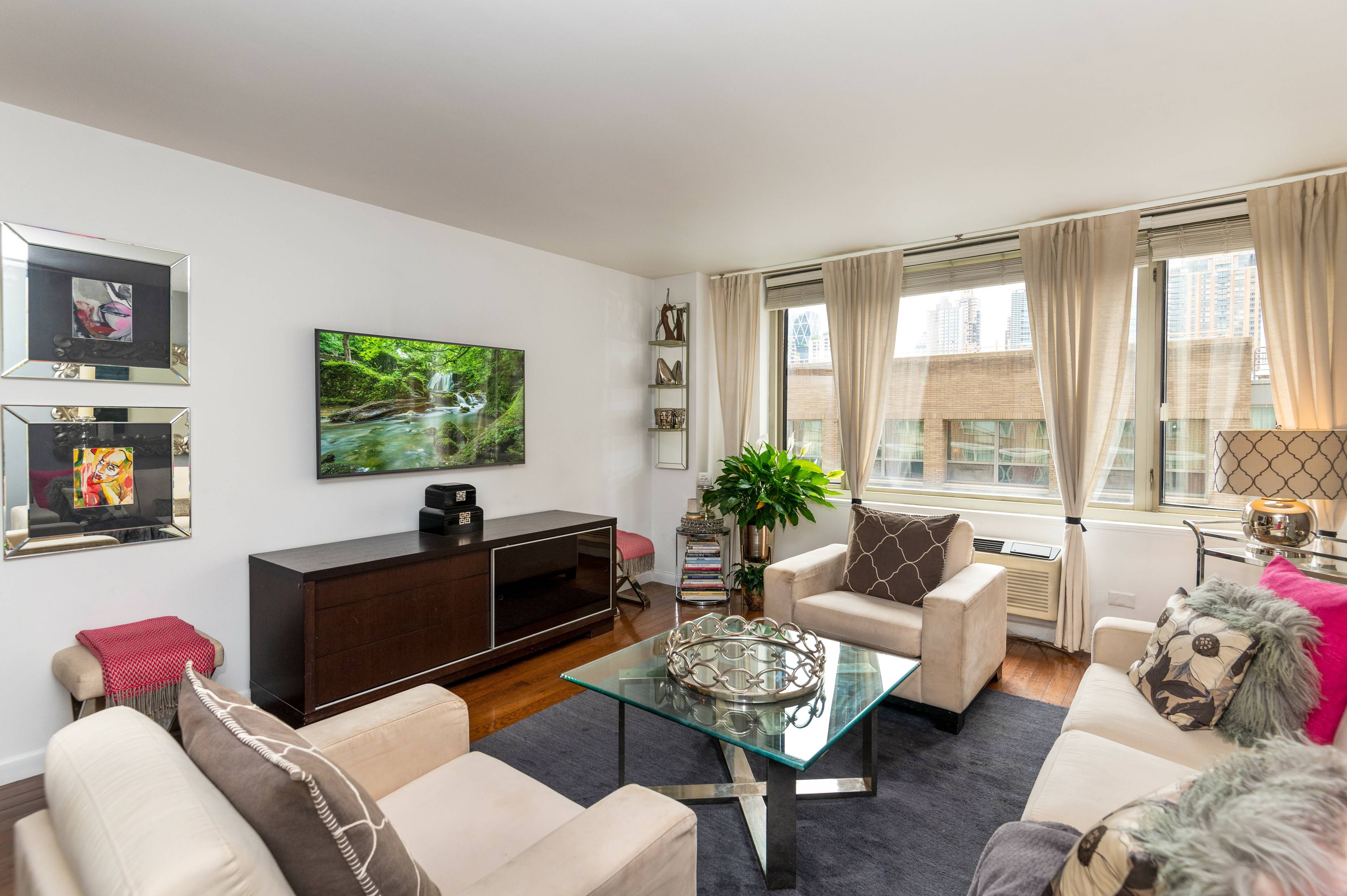 Unit 10F at The Toulaine is a sunny, south facing 1 bedroom that has been tastefully renovated.