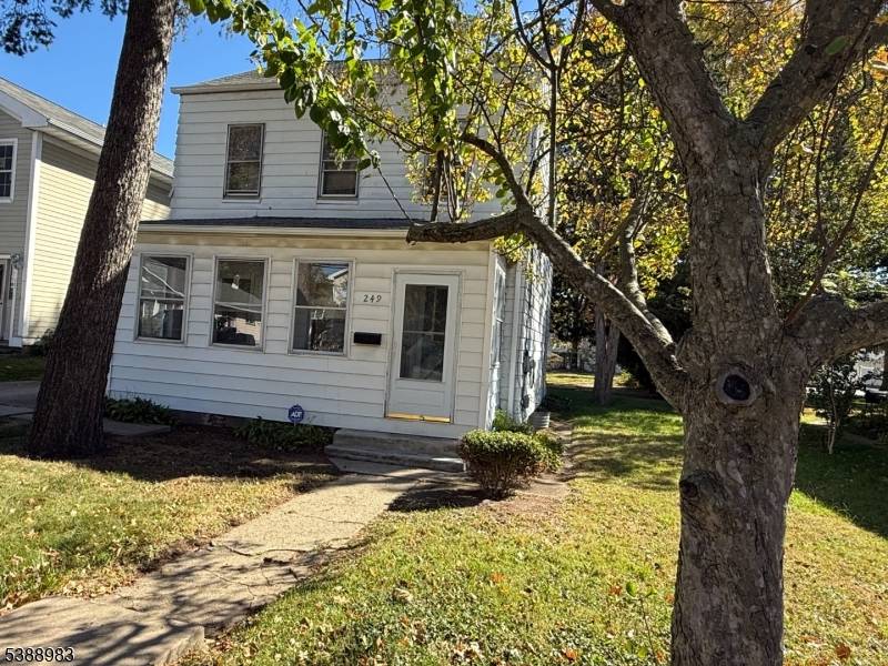 Charming home with fantastic potential !