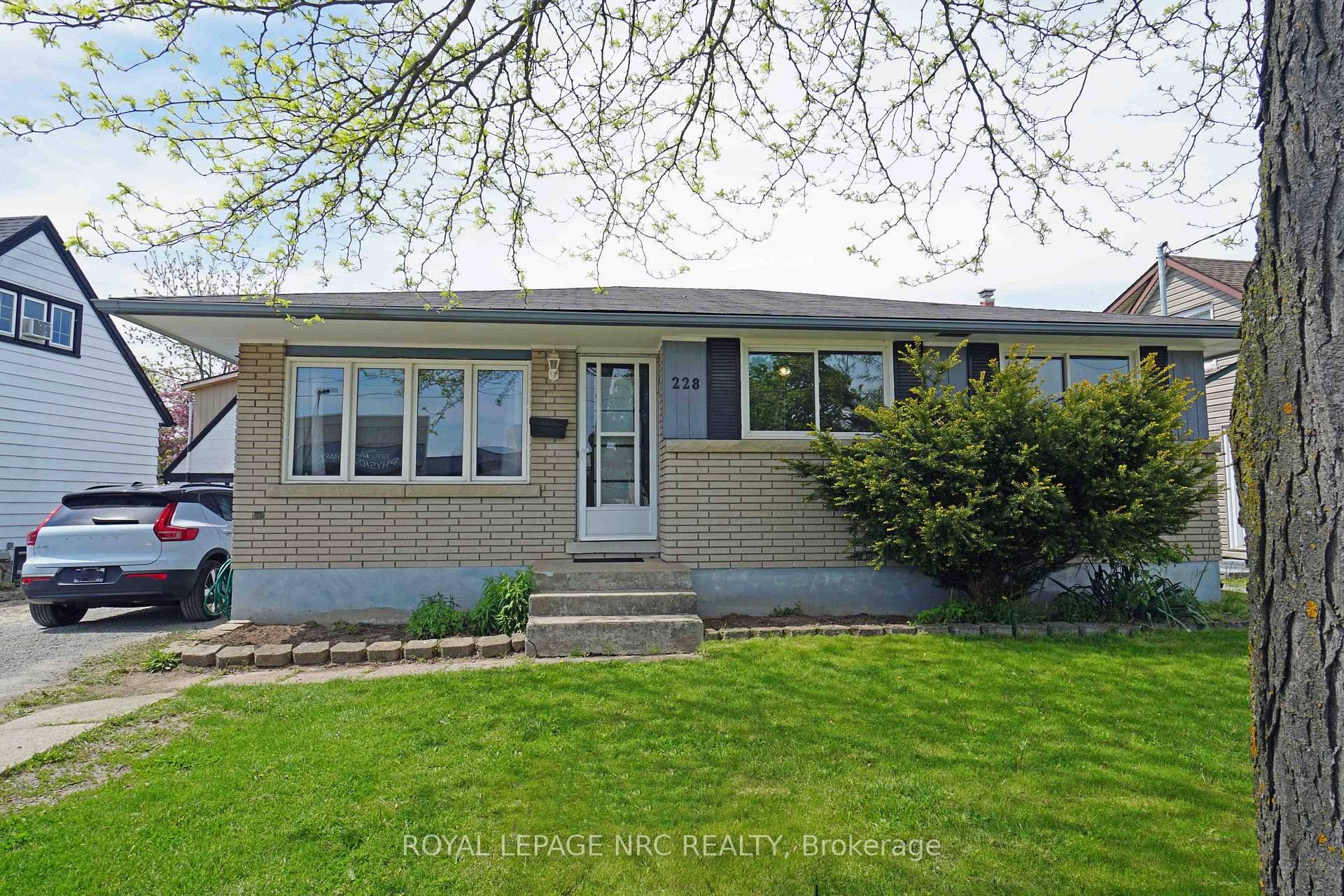 May 12th freshly and professionally painted main floor, brand new fridge and dishwasher.
