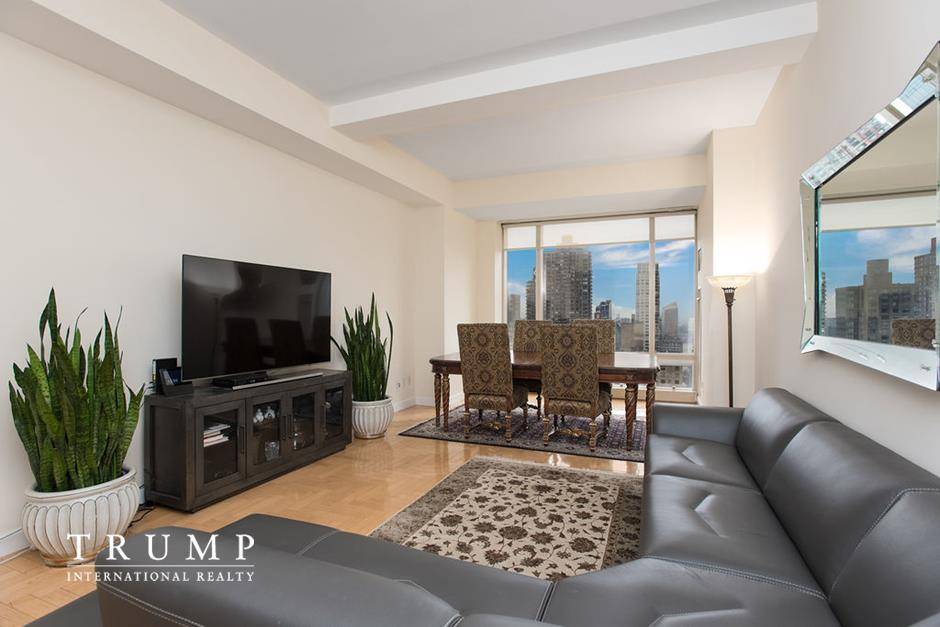 Wonderful opportunity to lease in one of the most sought after buildings in New York City.