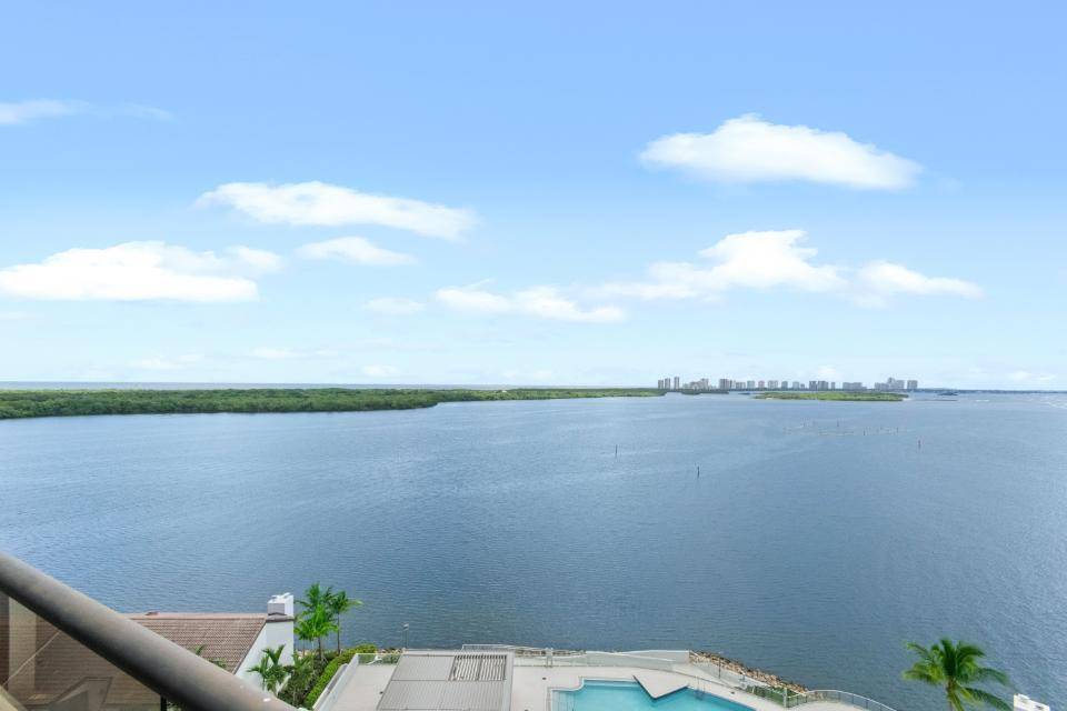Furnished annual rental available in one of the area's premier luxury waterfront buildings.