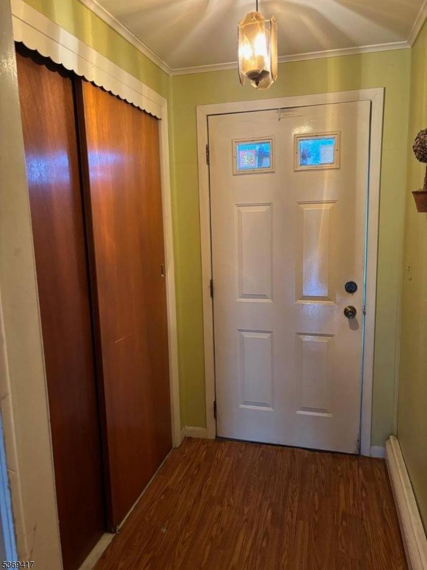 This 3 bedroom, 1 bath colonial home is nestled on a dead end street in the heart of Fairview.