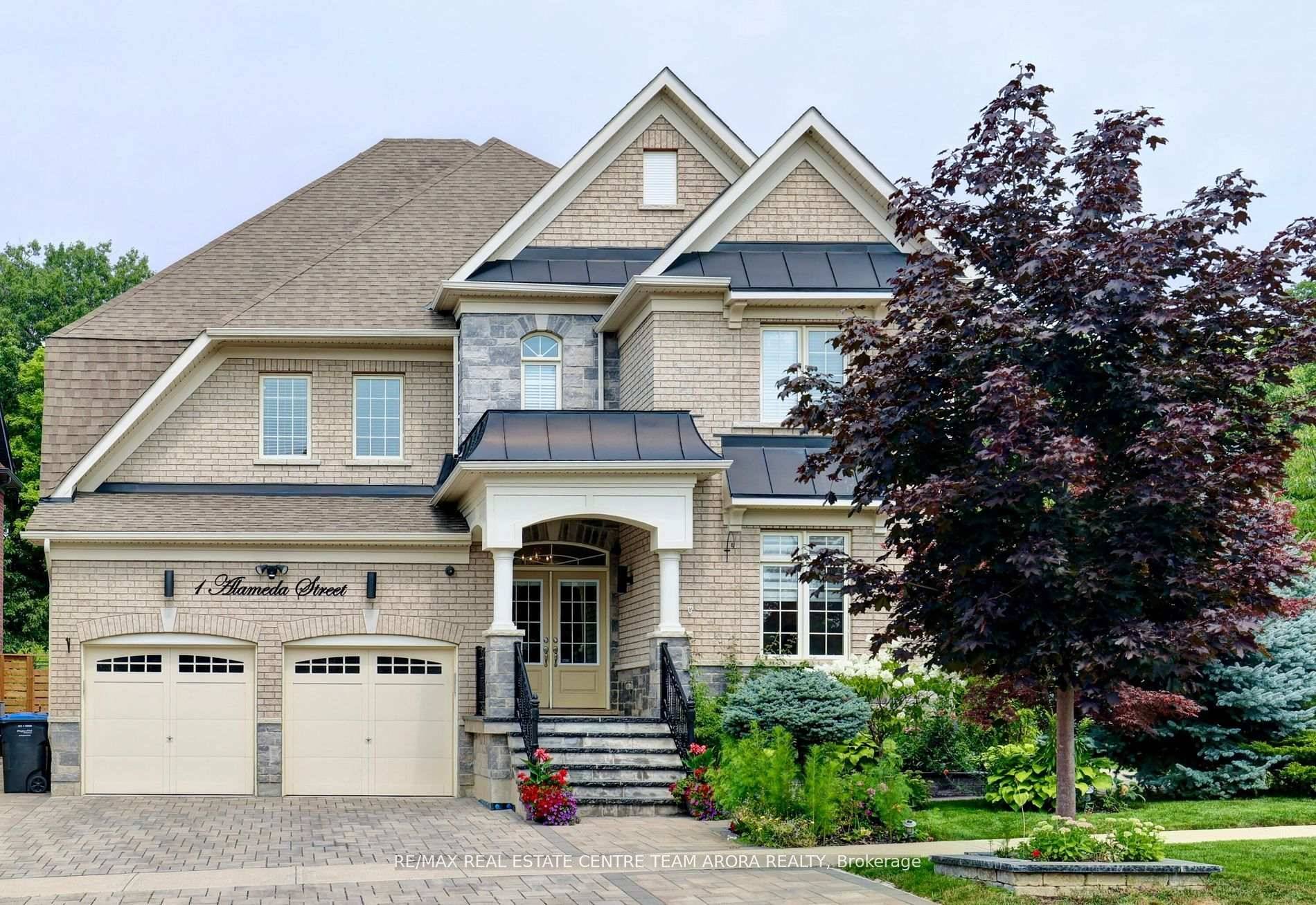 Stunning Executive Home on a Ravine Lot Built in 2015.