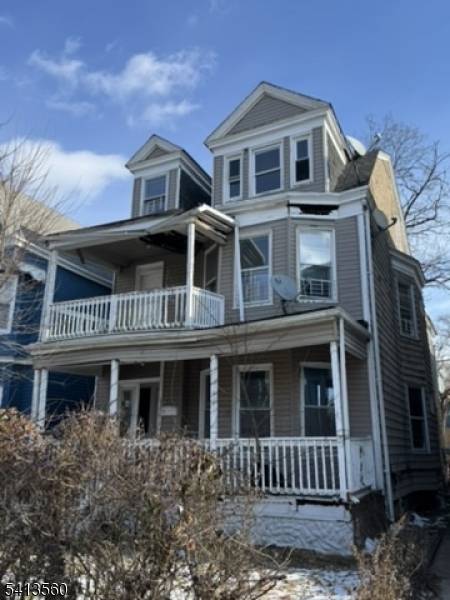 Attention investors and builders.