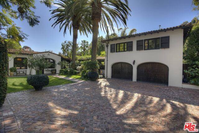 2427   Castilian Dr Hollywood Hills East LA