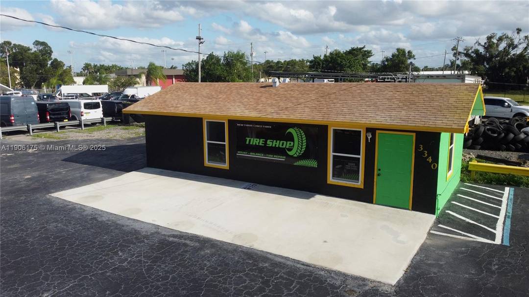 Situated at 3340 Palm Beach Blvd, Fort Myers, FL 33916, consists of a 1, 008 SF building on a 19, 733 SF lot.