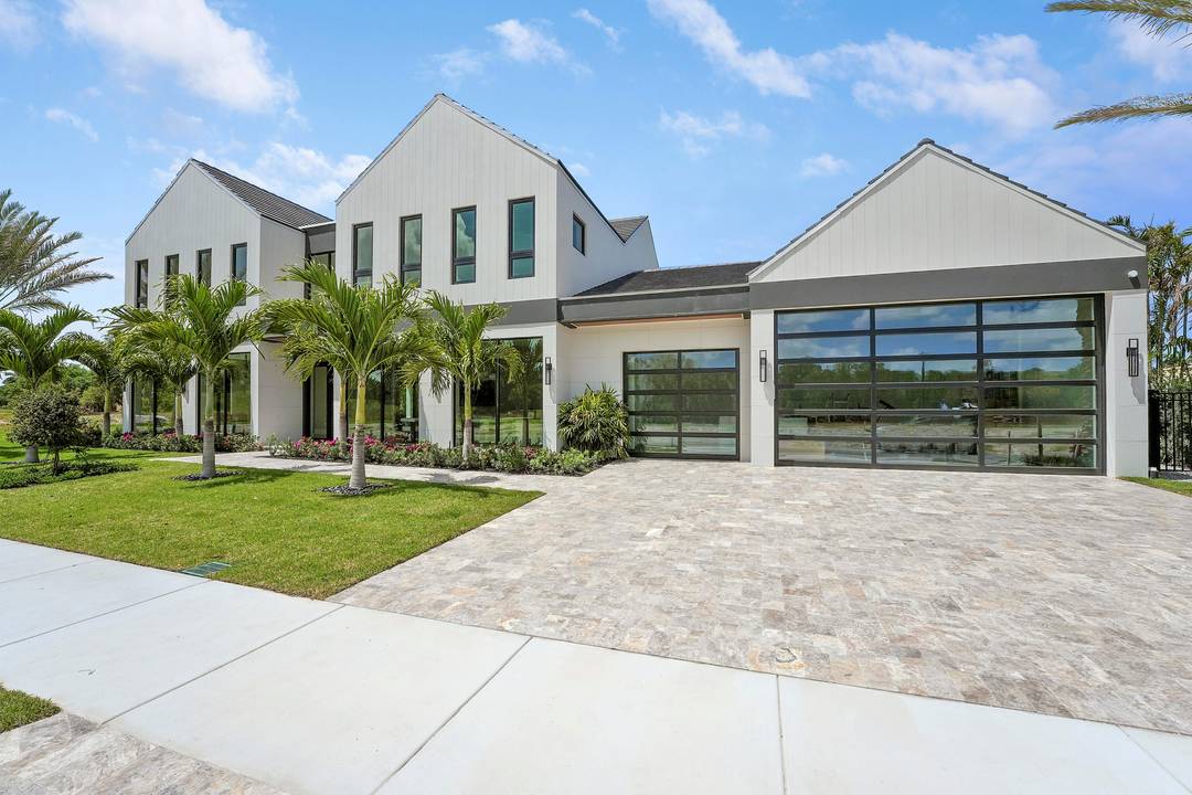 Welcome to Farrell Estates, an elite collection of 27 bespoke residences within the prestigious Palm Beach Polo Club.