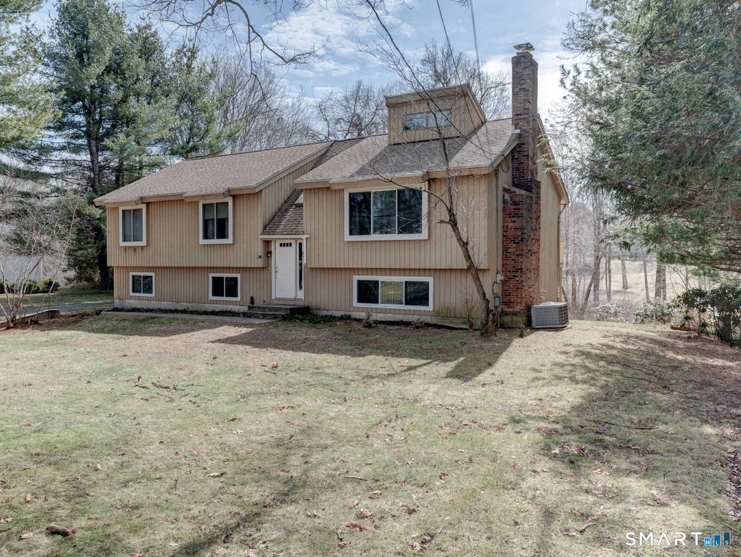 Well maintained raised ranch built in 1985, set on a.