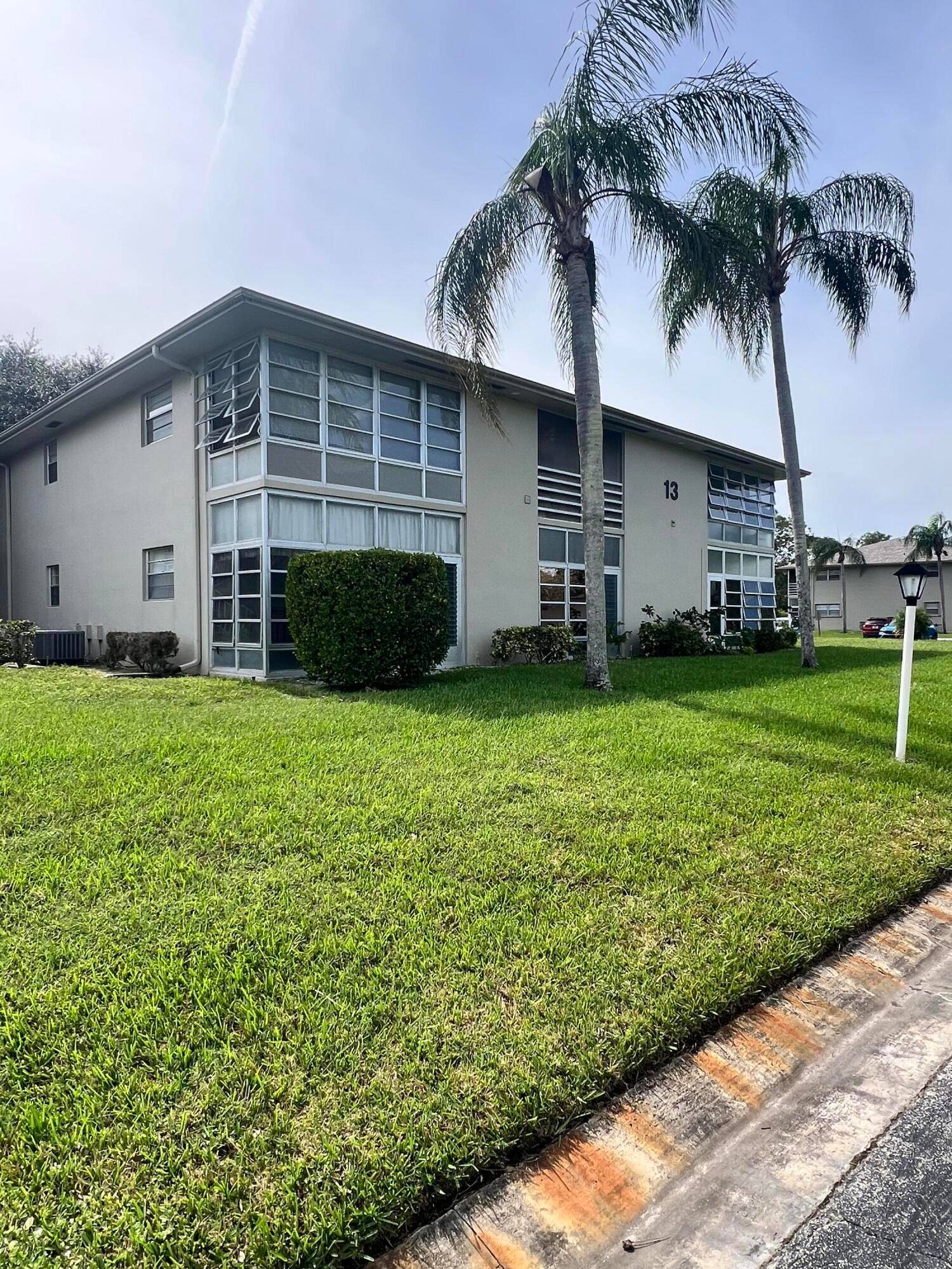 Welcome to your peaceful retreat in this sunny South Florida 55 community !
