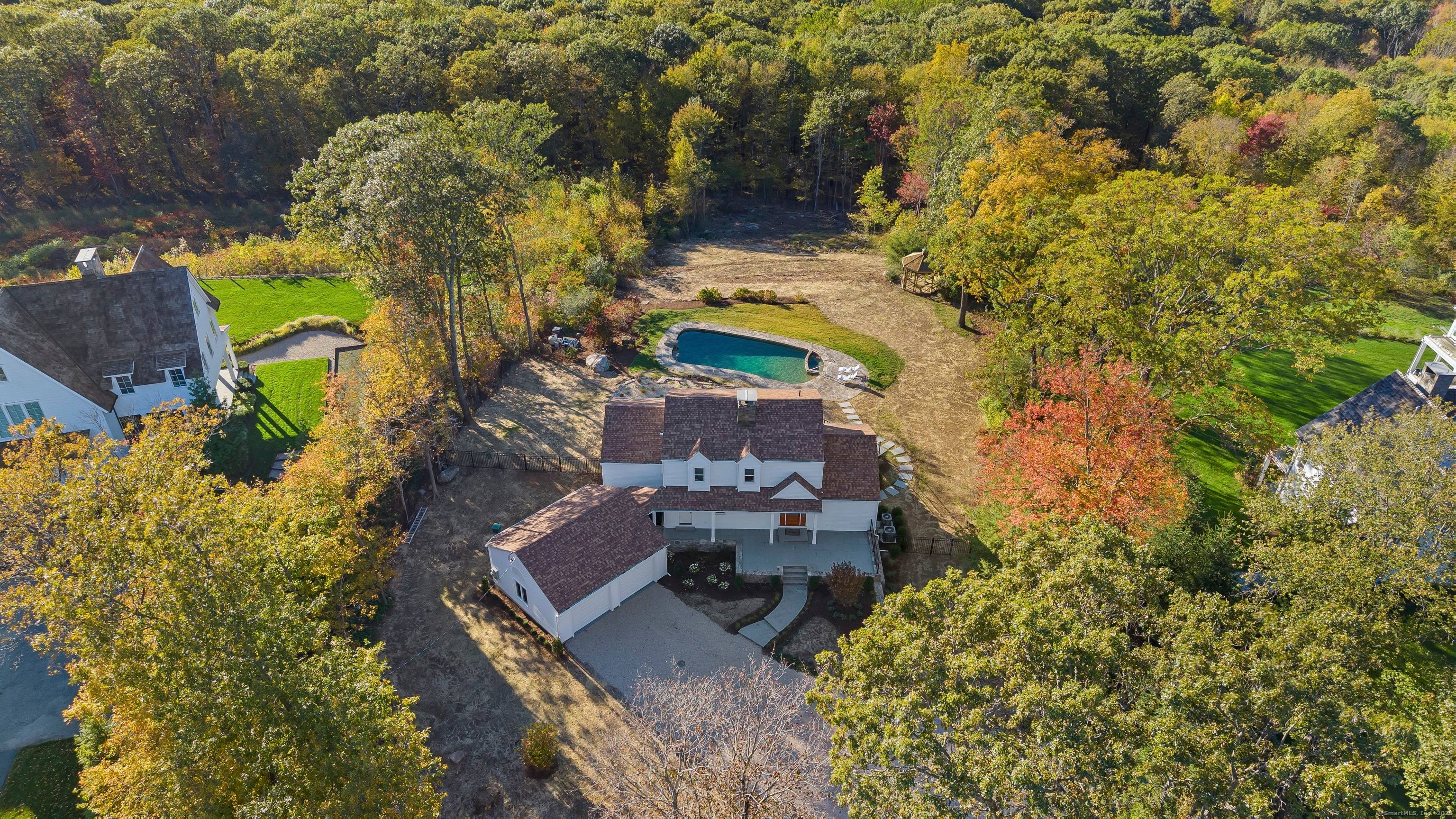 A masterclass in modern luxury, this breathtaking Ridgefield estate has been meticulously reimagined by premier builder Thomas Sturges Construction, achieving a rare balance of architectural brilliance, refined comfort, and energy ...