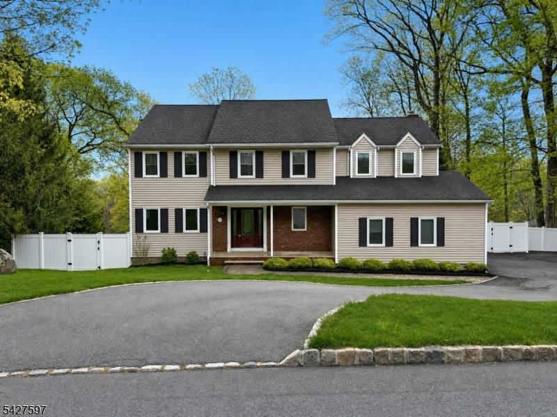 LOOK NO FURTHER this stunning, fully renovated home blends timeless style with modern comfort in a prime, convenient location.