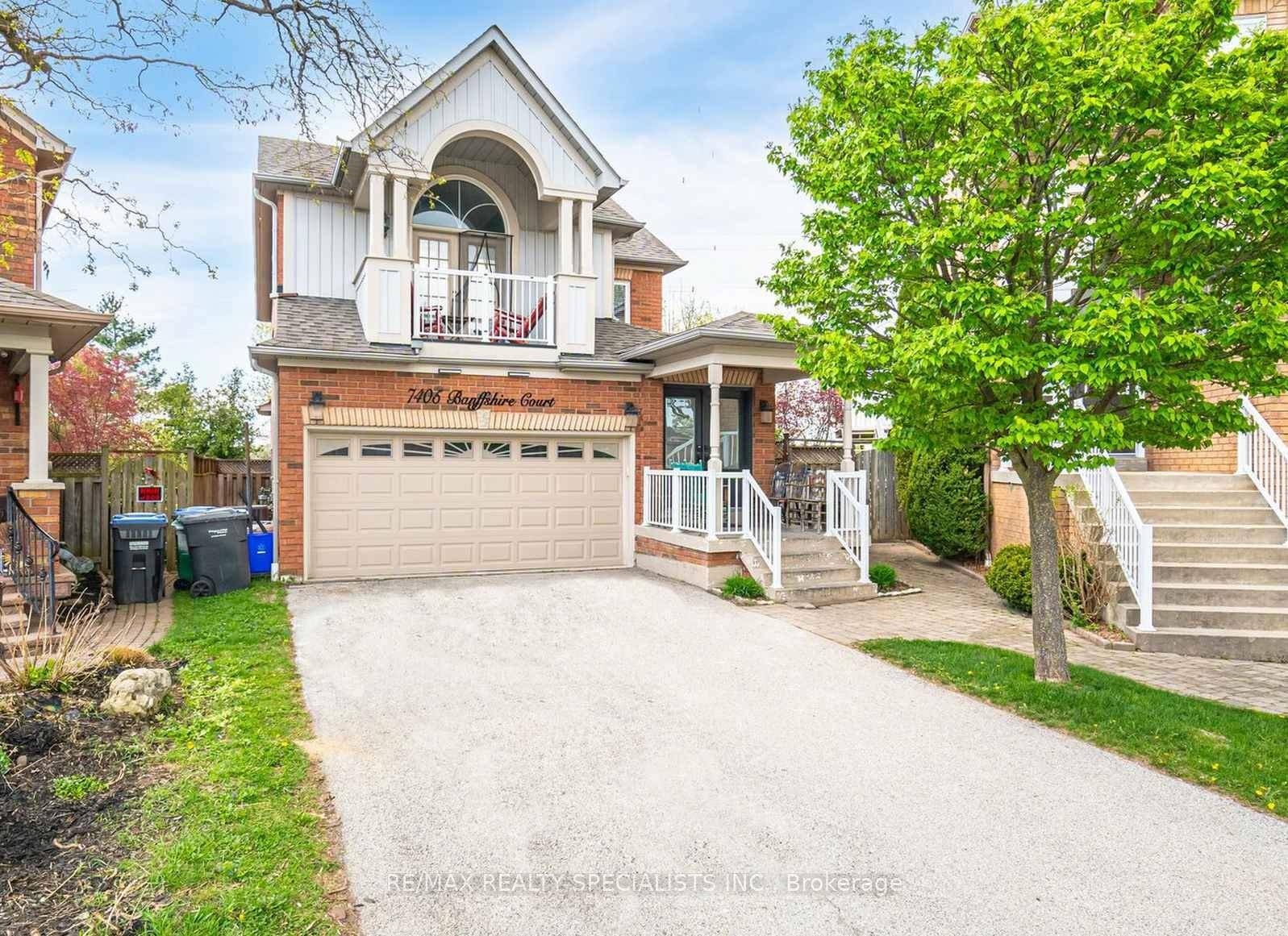 Set on a premium pie shaped lot backing onto greenspace, this detached home offers over 2, 100 square feet above grade in the desirable Levi Creek community.