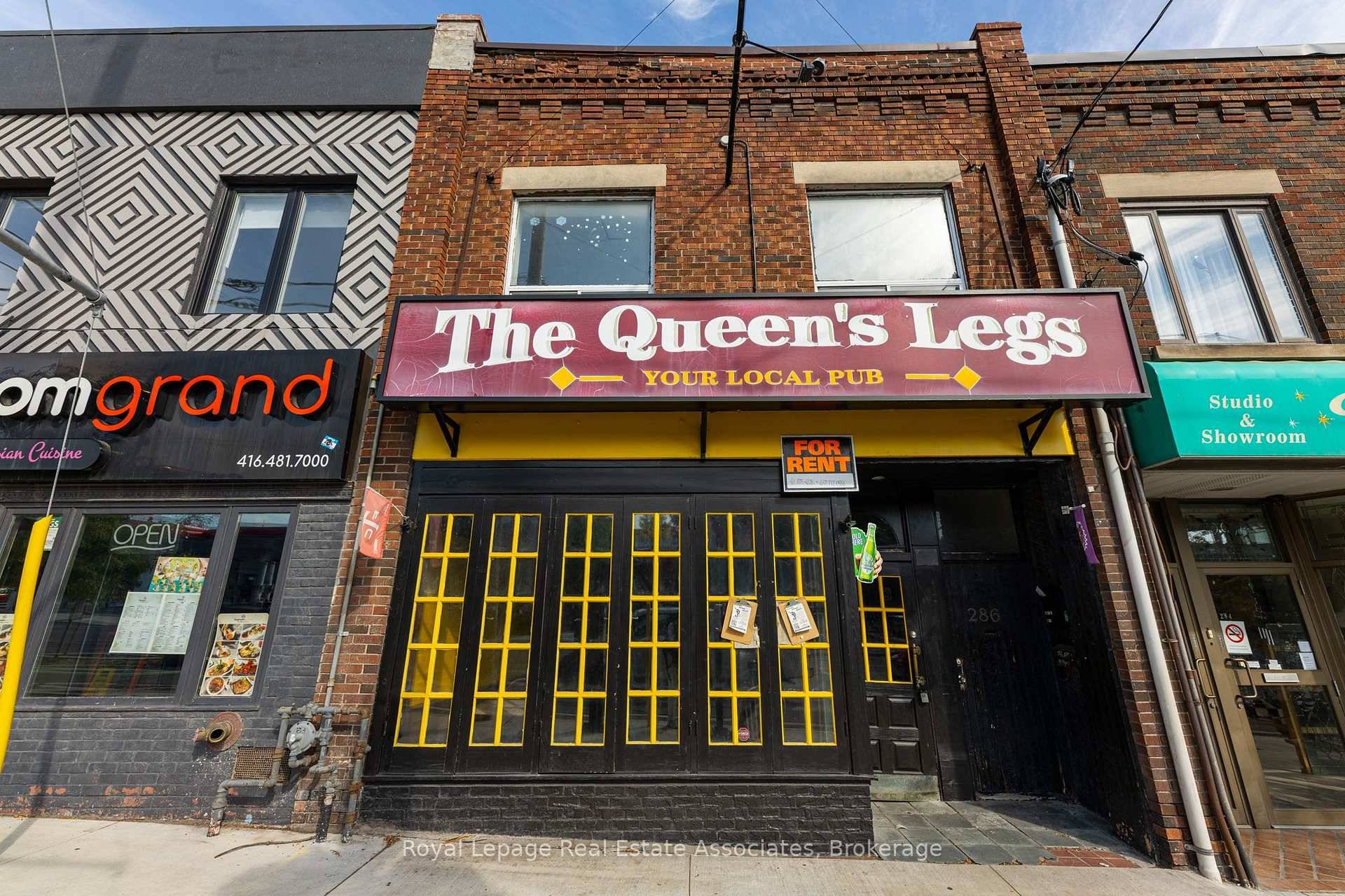 Turn key restaurant opportunity at Avenue amp ; Eglinton, one of Toronto's most high demand intersections, offering approx.