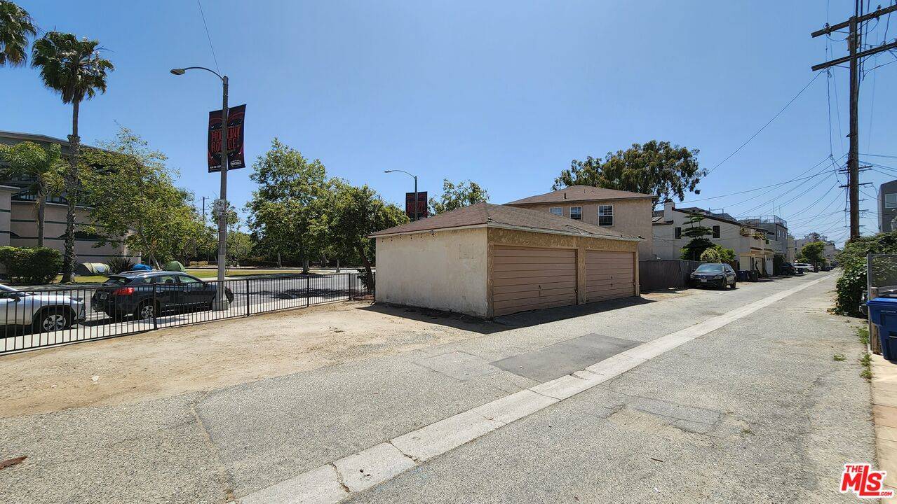 547   VENICE WAY Marina Del Rey LA
