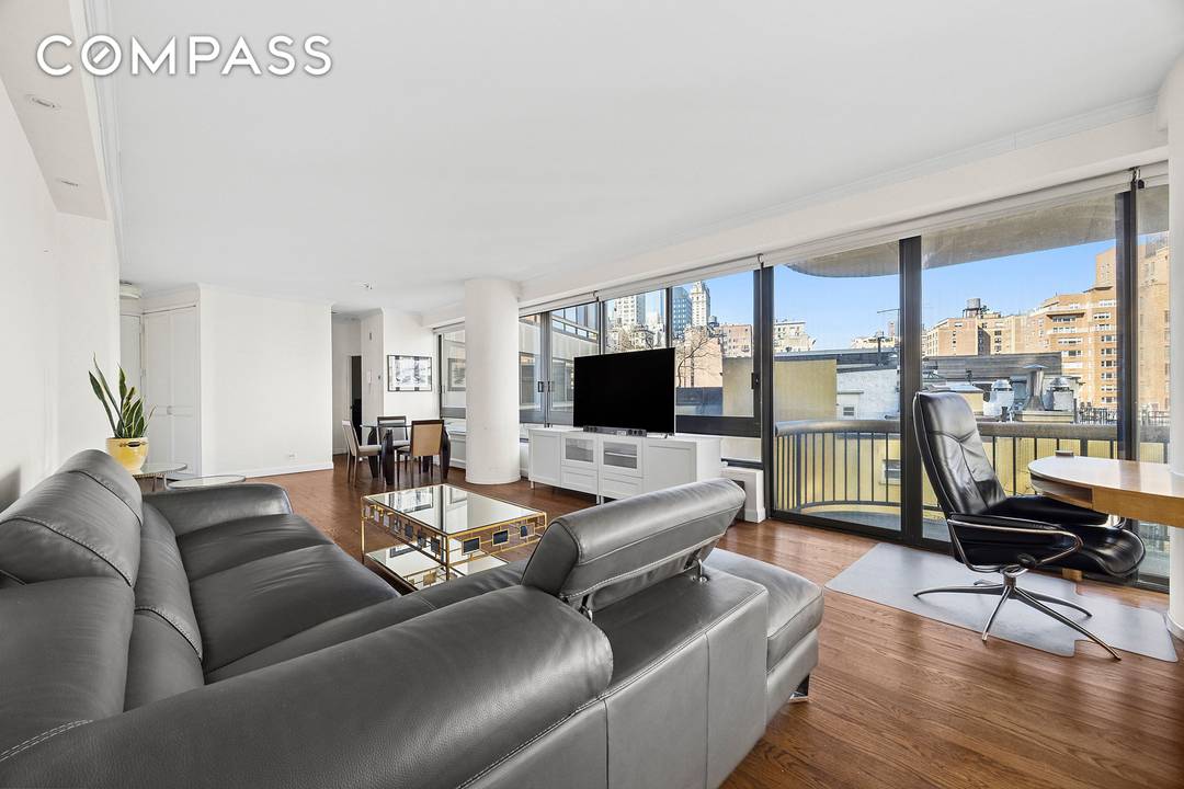 This beautiful 1 bedroom, 1.