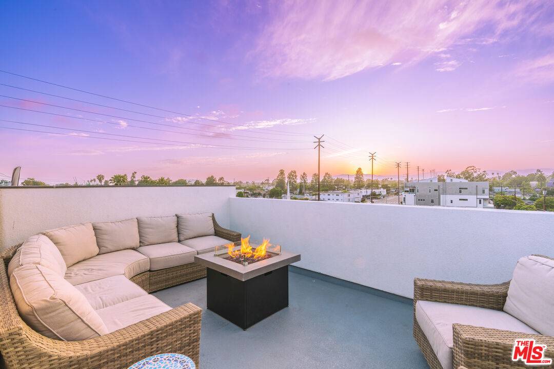 4912  S Centinela Ave 3BR Marina Del Rey La