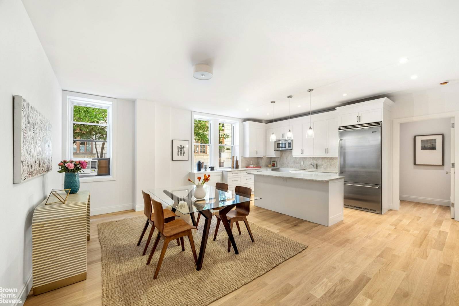 Elegant, Fully Renovated Sponsor Unit at 905 West End Avenue Residence GR1 is a sun filled, gut renovated three bedroom, two bathroom home in a distinguished prewar condominium offered by ...