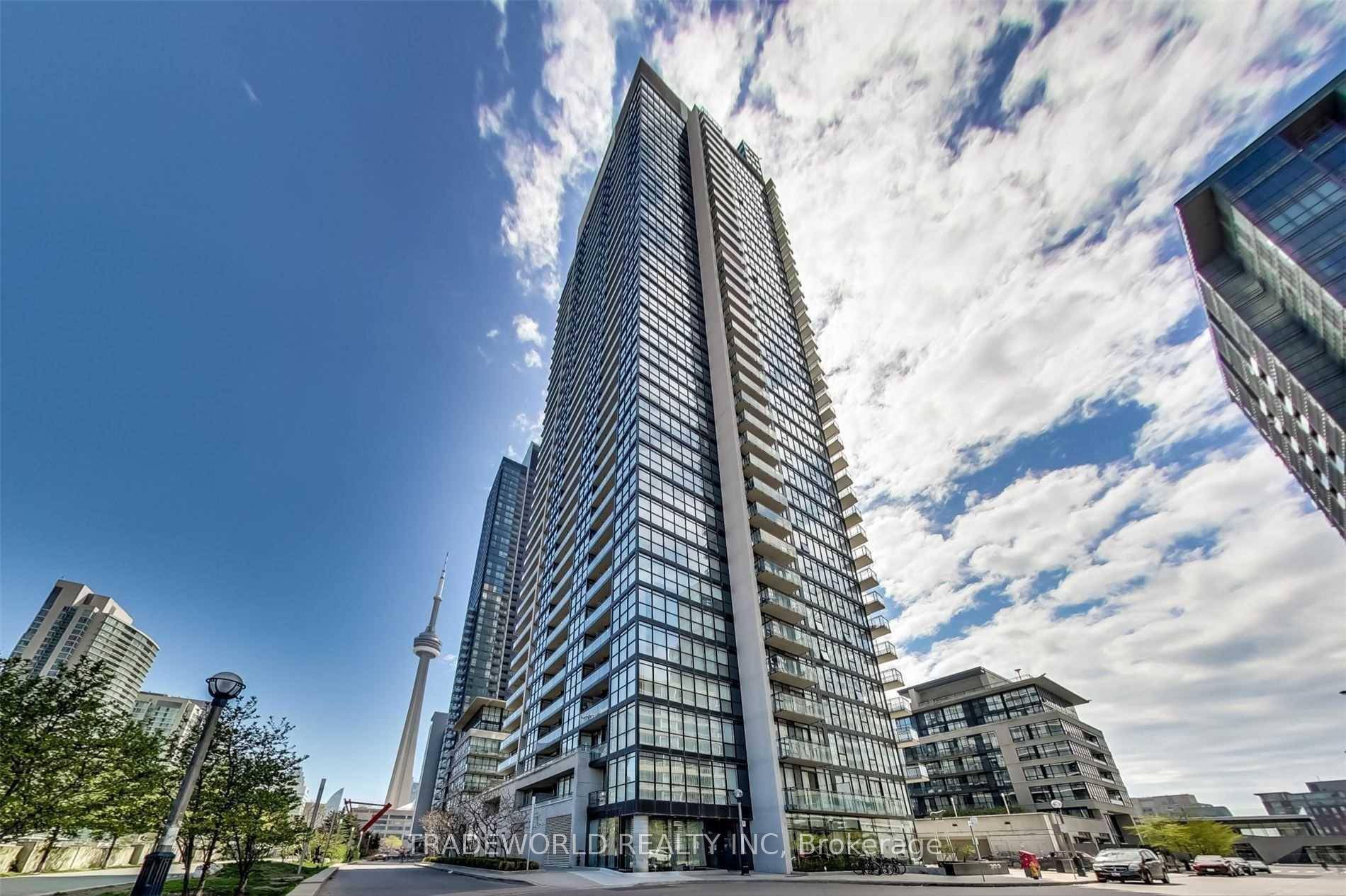 Best Layout In Luxury Concord City Place Luna Vista Building Bright North East Corner Unit With Fabulous View Floor To Ceiling Window 745 Sf 88 Sf Balcony 1 Parking amp ...