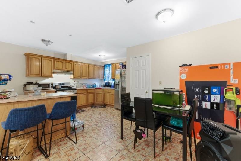 Perfect for first time buyers looking to offset their mortgage !